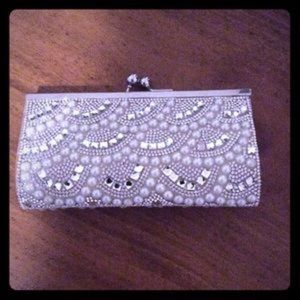 Pearl purse